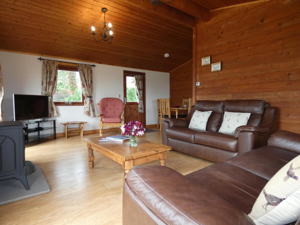 Chestnut LodgePilling エクステリア 写真