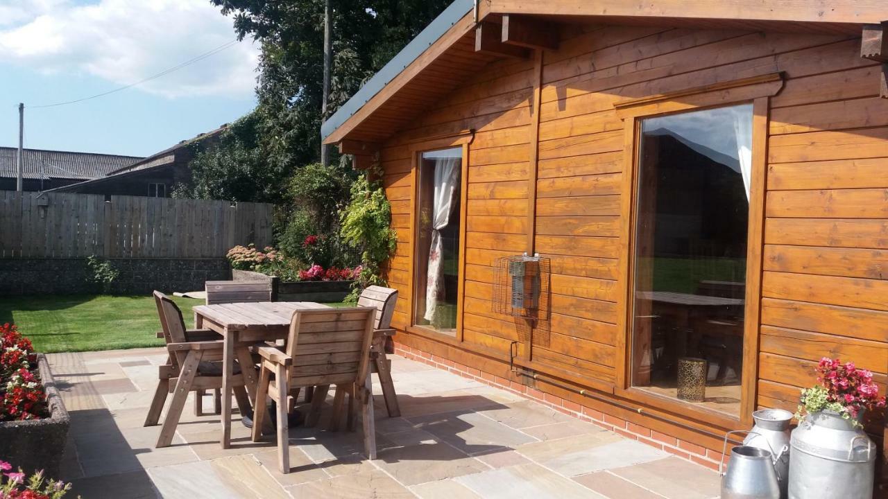 Chestnut LodgePilling エクステリア 写真
