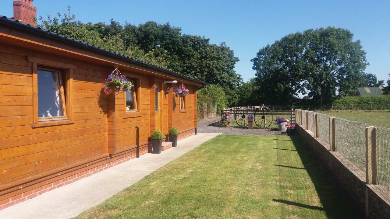 Chestnut LodgePilling エクステリア 写真